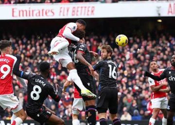 ليفربول يترقب.. أرسنال يتقدم مبكرا على كريستال بالاس في الدوري الإنجليزي (فيديو) ليفربول يترقب.. أرسنال يتقدم مبكرا على كريستال بالاس في الدوري الإنجليزي (فيديو)