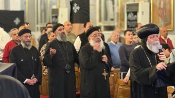 أجواء روحانية الكنائس تواصل صلوات أسبوع الآلام وأحداث البصخة المقدسة صور