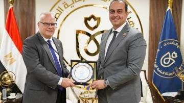 الرعاية الصحية: بحث آليات تنفيذ برنامج توأمة مع جامعة كارولينيسكا لابتعاث الأطباء الرعاية الصحية: بحث آليات تنفيذ برنامج توأمة مع جامعة كارولينيسكا لابتعاث الأطباء