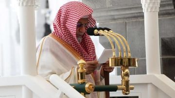 خطيب المسجد الحرام: ظنوا بإخوانكم خيرا ومن أدب الفراق دفن الأسرار