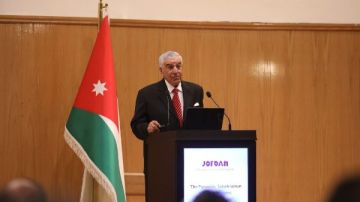 خلال محاضرة له.. زاهي حواس يتحدث عن الاكتشافات الحديثة بجامعة كولومبيا بعمان خلال محاضرة له.. زاهي حواس يتحدث عن الاكتشافات الحديثة بجامعة كولومبيا بعمان