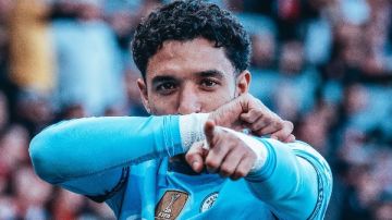 شخصية البطل.. عمر مرموش يعلق على معاناة مانشيستر سيتي