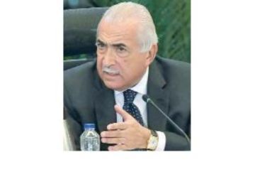  مهنا : خروج الأموال الساخنة فرصة لخفض الفائدة ودعم الإنتاج والاستثمار