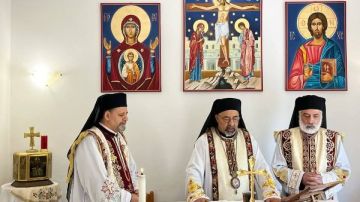 البطريرك الأنبا إبراهيم إسحق يترأس القداس الإلهي مع الكهنة الدارسين بروما.. صور