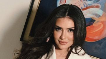 نفس الملامح والخدود.. جيهان الشماشرجي تكشف حقيقة إجراء عمليات تجميل في وجهها نفس الملامح والخدود.. جيهان الشماشرجي تكشف حقيقة إجراء عمليات تجميل في وجهها