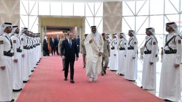 الرئيس السيسي يطمئن مستثمري قطر: لا مشكلة في تحويل العوائد بالعملات الصعبة لخارج مصر