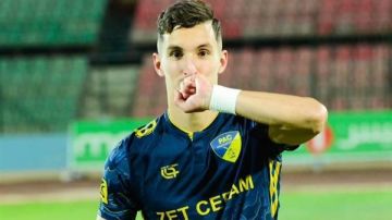 الزمالك يقترب من ضم عادل بولبينة هداف الدوري الجزائري الزمالك يقترب من ضم عادل بولبينة هداف الدوري الجزائري