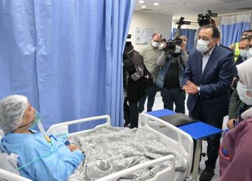 رئيس الوزراء يتفقد مستشفى منفلوط المركزي بعد تطويره رئيس الوزراء يتفقد مستشفى منفلوط المركزي بعد تطويره