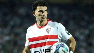 زيزو بين الأهلي والزمالك.. حسن المستكاوي يوضح روايتين تشعلان السوشيال ميديا زيزو بين الأهلي والزمالك.. حسن المستكاوي يوضح روايتين تشعلان السوشيال ميديا