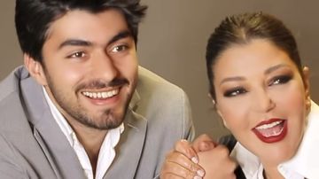 أجواء أسرية.. سميرة سعيد تحتفل بعيد ميلاد ابنها شادي أجواء أسرية.. سميرة سعيد تحتفل بعيد ميلاد ابنها شادي