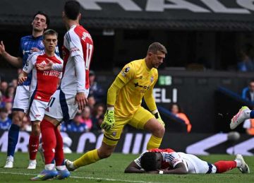 أرسنال يواصل مزاحمة ليفربول على اللقب.. ويتقدم بثنائية أمام إيبسويتش تاون في الشوط الأول