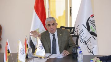 الجبهة تناقش الاستعداد للانتخابات النقابية ومجلسي الشيوخ والنواب والمحليات الجبهة تناقش الاستعداد للانتخابات النقابية ومجلسي الشيوخ والنواب والمحليات