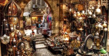 زيارات الزعماء تنعش السياحة.. تجول ماكرون في خان الخليلي يبرز الإرث الحضاري المصري