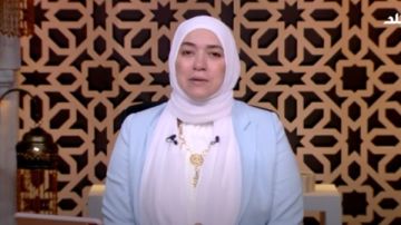 هل يعق الآباء أبنائهم في الحياة؟ دينا أبو الخير تجيب هل يعق الآباء أبنائهم في الحياة؟ دينا أبو الخير تجيب