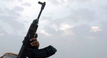 صرخات بدلا من الزغاريد.. إصابة ربة منزل وطالب بطلقات نارية خلال خطوبة بقنا صرخات بدلا من الزغاريد.. إصابة ربة منزل وطالب بطلقات نارية خلال خطوبة بقنا