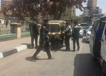 ضبط 50 مركبة توك توك غير مرخصة ومخالفة لخطوط السير بشوارع الزقازيق ضبط 50 مركبة توك توك غير مرخصة ومخالفة لخطوط السير بشوارع الزقازيق