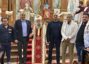 كنائس الإسكندرية تستقبل المهنئين بعيد القيامة المجيد.. ومشاركون: مصر اليوم في عيد (صور)