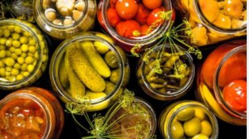 لكل من يحب المخللات.. احذر هذه الأضرار الأربعة