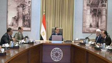 مدبولي يؤكد دور هيئة التأمينات المهم في توفير الحماية الاجتماعية للقوي العاملة