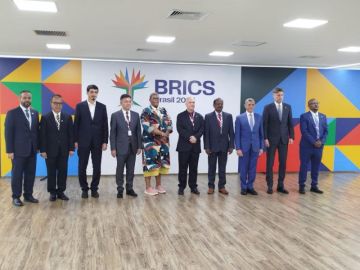 مصر تشارك في تعزيز التعاون الفضائي خلال اجتماع رؤساء وكالات الفضاء لدول البريكس 2025 مصر تشارك في تعزيز التعاون الفضائي خلال اجتماع رؤساء وكالات الفضاء لدول البريكس 2025