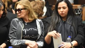 إيمي سمير غانم ويسرا وبيومي فؤاد .. نجوم الفن في عزاء سليمان عيد