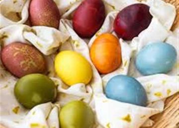  بدون ألوان صناعية .. أسرار تلوين بيض شم النسيم بمكونات غير متوقعة