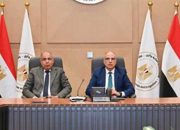وزير الري ومحافظ المنيا يبحثان آليات حماية نهر النيل وتطوير المنظومة المائية