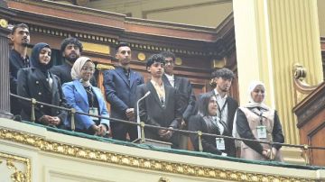 النواب يستقبل أعضاء هيئة التدريس وطلاب من كلية الإدارة والمعاملات الدولية بجامعة الحياة