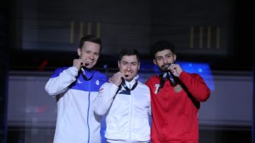 عمر العربي يحقق برونزية جهاز الحلق في بطولة كأس العالم للجمباز عمر العربي يحقق برونزية جهاز الحلق في بطولة كأس العالم للجمباز