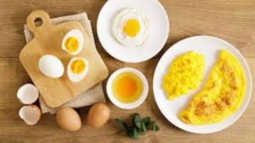 هل يؤثر على مستويات الكوليسترول؟ صفار البيض مفيد أم ضار