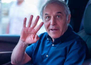 كولر يودع الأهلي: كان وقتا مليئا بالفخر والعواطف والنجاحات العظيمة التي لن أنساها أبدا كولر يودع الأهلي: كان وقتا مليئا بالفخر والعواطف والنجاحات العظيمة التي لن أنساها أبدا