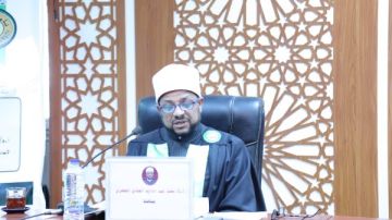 أمين البحوث الإسلامية يناقش رسالة ماجستير بكلية الدعوة.. صور