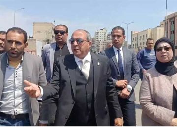 لو مش قد الشغل بلغوني وآخركم معايا أسبوعين .. انفعال محافظ بورسعيد على شركات النظافة لو مش قد الشغل بلغوني وآخركم معايا أسبوعين .. انفعال محافظ بورسعيد على شركات النظافة