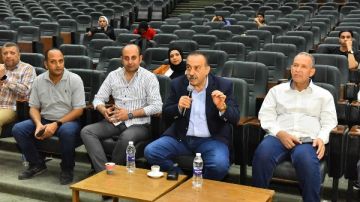 محافظ أسيوط يشهد بدء اختبارات اختيار المواهب الغنائية لإحياء حفل العيد القومي