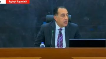 مدبولي: بدأنا التشغيل التجريبي لمنطقة هضبة الأهرامات مدبولي: بدأنا التشغيل التجريبي لمنطقة هضبة الأهرامات