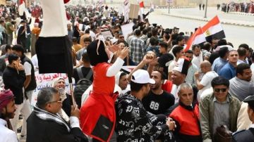 مستقبل وطن: الاحتشاد في رفح رفض للتهجير ودعم للرئيس السيسي مستقبل وطن: الاحتشاد في رفح رفض للتهجير ودعم للرئيس السيسي