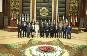 رئيس مجلس الدولة يزور الأكاديمية العربية للعلوم والتكنولوجيا والنقل البحري بالإسكندرية