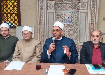 وكيل أوقاف الإسكندرية : الإسلام اهتم بالمرأة أما وأختا وبنتا وزوجة وكفل لها حقوقا تصونها من الضياع وكيل أوقاف الإسكندرية : الإسلام اهتم بالمرأة أما وأختا وبنتا وزوجة وكفل لها حقوقا تصونها من الضياع