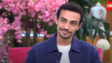 أحمد غزي: رحلتي مع التمثيل شبيهة لرحلة شخصية مؤمن في قهوة المحطة