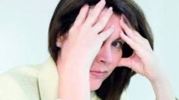 احذرها.. 4 عادات تفعلها يوميا تسبب ضعف الذاكرة ببطء دون أن تشعر احذرها.. 4 عادات تفعلها يوميا تسبب ضعف الذاكرة ببطء دون أن تشعر