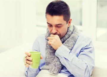 علاجات فعالة من مطبخك.. 5 وصفات طبيعية لتخفيف السعال وألم الحلق علاجات فعالة من مطبخك.. 5 وصفات طبيعية لتخفيف السعال وألم الحلق