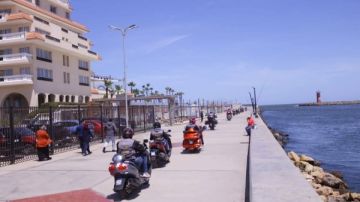 الهيئة الإقليمية لتنشيط السياحة بدمياط تستقبل فريق cairo scooters club