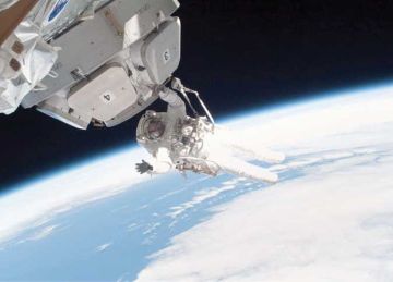 بحلول عام ٢٠٣٥.. توقعات بارتفاع حجم سوق اقتصاد الفضاء العالمى لـ١.٨ تريليون دولار