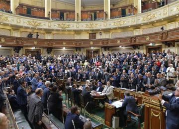 طلاب كلية الاقتصاد بجامعة 6 أكتوبر يشاركون في جلسة التصويت على الإجراءات الجنائية طلاب كلية الاقتصاد بجامعة 6 أكتوبر يشاركون في جلسة التصويت على الإجراءات الجنائية