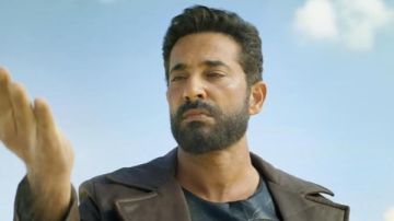 عمرو سعد يعلن انتهاء تصوير الغربان وبدء مونتاجه