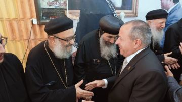 محافظ بورسعيد يزور الكاتدرائية لتقديم التهاني بعيد القيامة المجيد محافظ بورسعيد يزور الكاتدرائية لتقديم التهاني بعيد القيامة المجيد