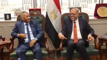 مقترح بتأهيل الشباب السوداني بمصر للمساهمة في إعادة إعمار بلادهم مقترح بتأهيل الشباب السوداني بمصر للمساهمة في إعادة إعمار بلادهم