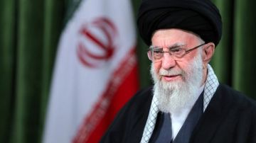 مذكرة توقيف دولية بحق المرشد الأعلى الإيراني مذكرة توقيف دولية بحق المرشد الأعلى الإيراني