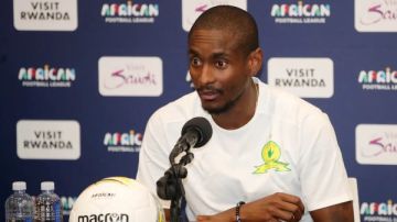 موكوينا يعلن رحيله رسميا عن الوداد المغربي في نهاية الموسم موكوينا يعلن رحيله رسميا عن الوداد المغربي في نهاية الموسم