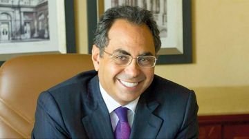 هاني سري الدين: جهاز حماية المنافسة يعزز الاستثمارات ويحسن أداء القطاع الخاص هاني سري الدين: جهاز حماية المنافسة يعزز الاستثمارات ويحسن أداء القطاع الخاص